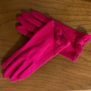 Elegant Pink Women's Wool Gloves